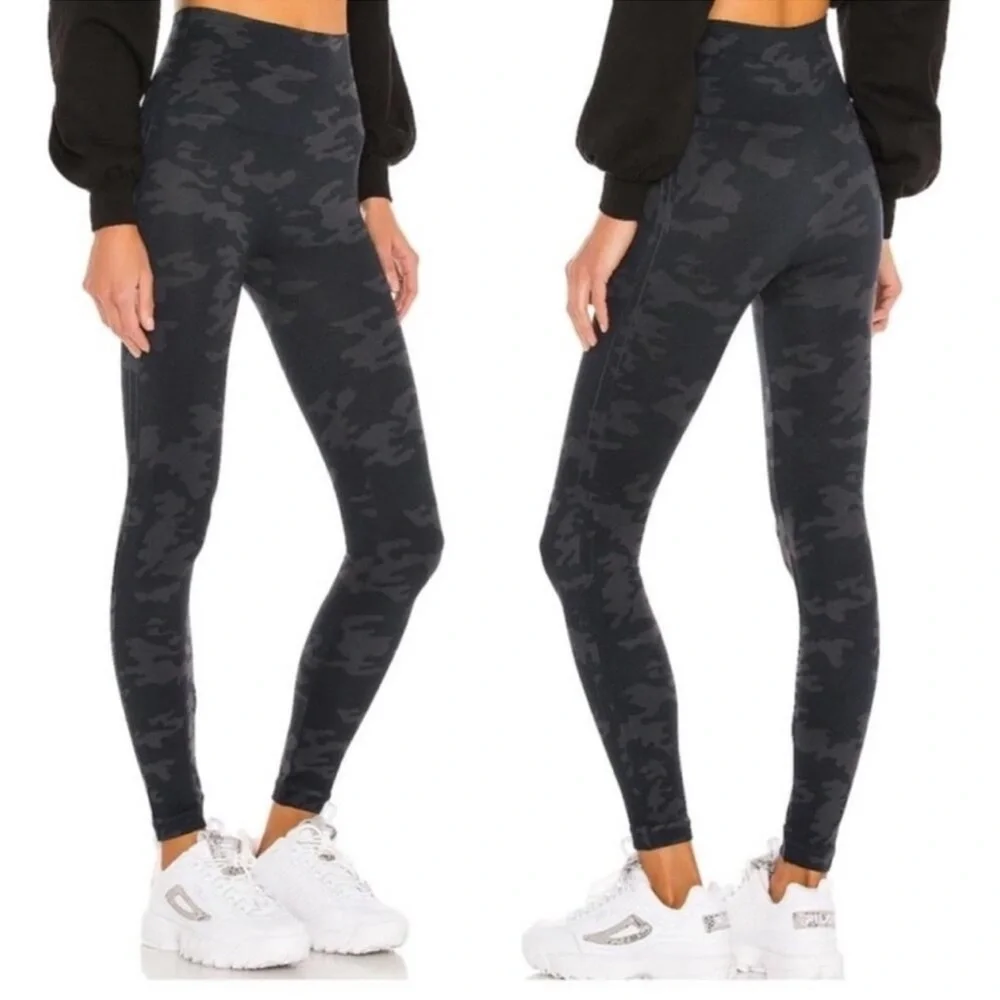 SPANX Dark Gray Black Camouflage High-Rise Leggings